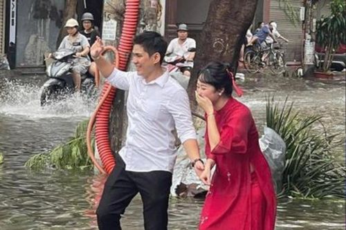 Đám cưới đáng nhớ mùa bão của cặp đôi Hải Phòng