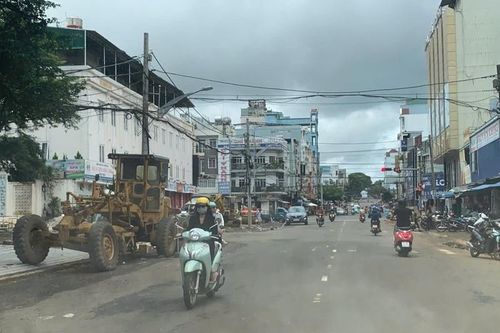 Gia Lai: Ai đang thi công đường Hoàng Văn Thụ?