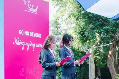Những 'chàng thơ, nàng thơ' đa tài tại TH School