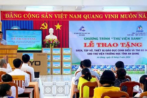 An Giang tiếp nhận 5.500 bản sách Chương trình 'Thư viện xanh' trao tặng