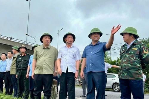 Phó Thủ tướng Hồ Đức Phớc kiểm tra công tác ứng phó lụt bão, thiên tai tại Thái Nguyên