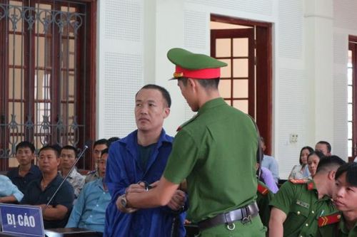 Lĩnh án chung thân vì 'cõng' ma túy thuê