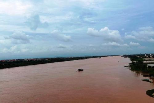 Hải Dương họp khẩn ứng phó với lũ và bảo vệ các trọng điểm đê điều xung yếu