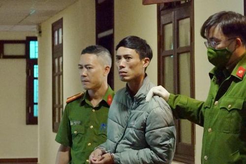 Bắt tạm giam nhân viên Bệnh viện Đa khoa Lâm Đồng trục lợi bảo hiểm y tế