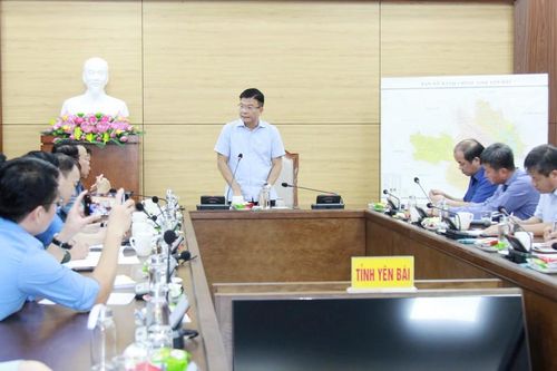 Phó Thủ tướng Lê Thành Long chỉ đạo công tác khắc phục hậu quả mưa lũ tại Yên Bái