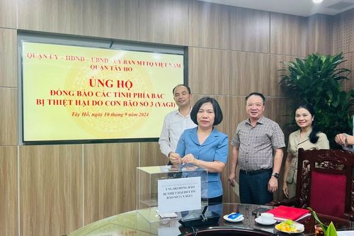 Quận Tây Hồ kêu gọi người dân ủng hộ các tỉnh bị thiệt hại do bão lũ