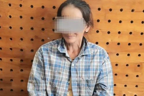 Bắt khẩn cấp 2 phụ nữ đánh, tạt nước sôi vào lực lượng công an