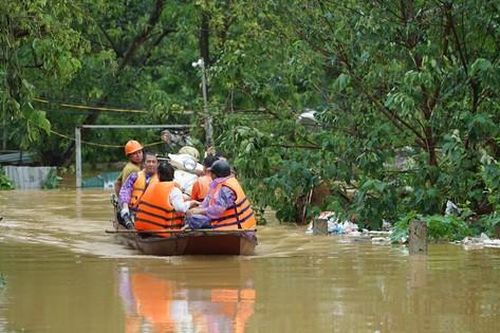 Hà Nội: Quận Tây Hồ, Hoàn Kiếm sẵn sàng di dời dân tránh lũ