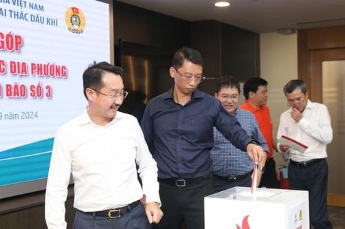 PVEP quyên góp ủng hộ người dân các địa phương bị ảnh hưởng bởi bão số 3
