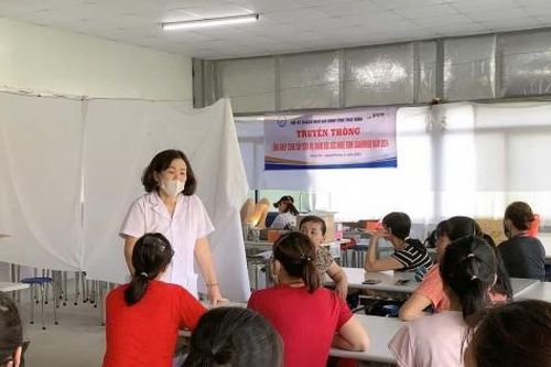 Hơn 200 nữ công nhân tại Thái Bình được khám sức khỏe sinh sản miễn phí