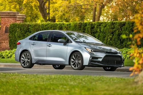 Top 10 ôtô bán chạy nhất thế giới: Toyota Corolla bị Tesla Model Y bỏ xa
