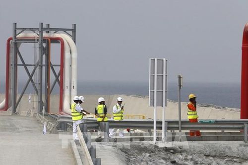 Ấn Độ - UAE ký 4 thỏa thuận năng lượng quan trọng
