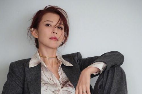 Sao nữ bị mẹ 'bán' cho đại gia, ai ngờ lại khiến chính thất nể phục