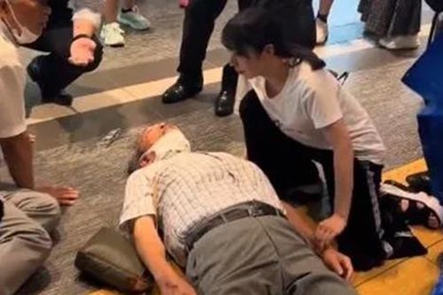 Nữ ca sĩ cứu sống người đàn ông nguy kịch trên đường, dân tình hết lời khen ngợi