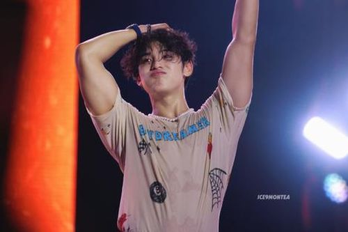 Mingyu bị quấy rối khi biểu diễn tại Đức