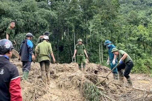 Vụ lũ quét, sạt lở vùi lấp cả thôn ở Lào Cai: Mới chỉ cứu sống được 15 người