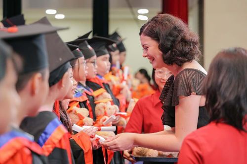 VUS xác lập kỷ lục về số học viên đạt điểm tuyệt đối chứng chỉ Anh ngữ quốc tế
