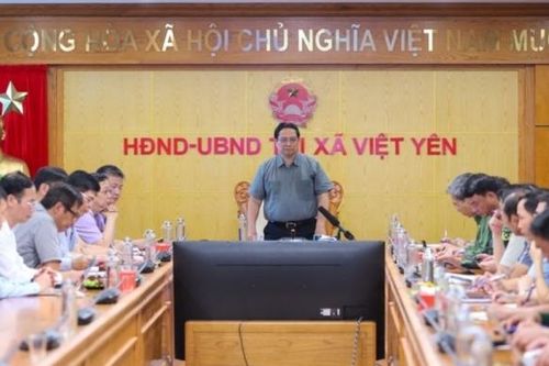 Thủ tướng yêu cầu không để người dân bị đói, bị rét, bị thiếu chỗ ở