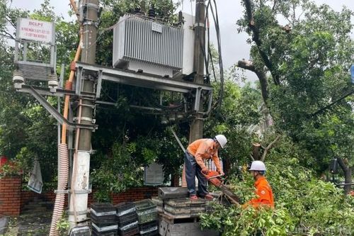 Bắc Ninh đảm bảo cấp điện ổn định cho các khu công nghiệp sau bão