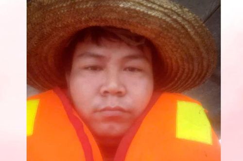 Lời kể của 'người hùng' lái 2 tàu vô chủ vượt 2 cầu Phố Lu an toàn
