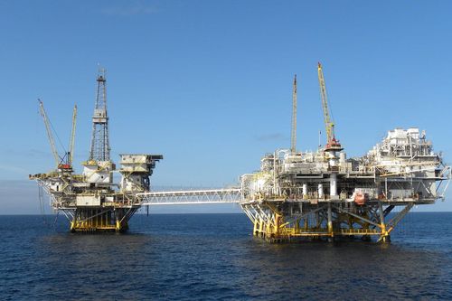 Giá xăng dầu hôm nay 10/9: Nguy cơ gián đoạn lọc dầu ở Mỹ hỗ trợ giá tăng trở lại