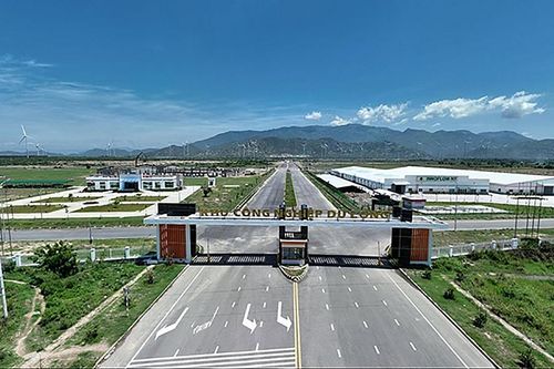 Ninh Thuận: Tập trung đầu tư hạ tầng để thu hút đầu tư vào các khu công nghiệp