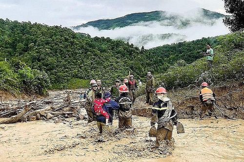 Triệu tấm lòng yêu thương hướng về người dân vùng bão, lũ