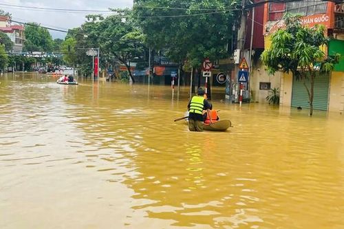 Lũ sông Cầu - Thái Nguyên đạt đỉnh lũ lịch sử