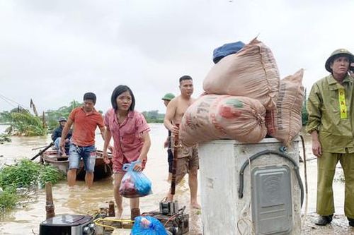 Mê Linh di dời người và tài sản tại các bãi sông đến nơi an toàn