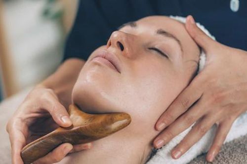 7 lợi ích của việc massage dẫn lưu hệ bạch huyết hàng ngày trên khuôn mặt
