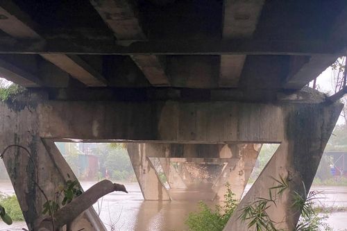 Hà Nội: Đề xuất cấm phương tiện thủy nội địa hoạt động trên các sông, suối do nước dâng cao