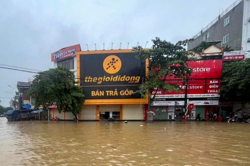 Masan, Thế Giới Di Động, FPT Retail hỗ trợ người dân vùng bão lũ