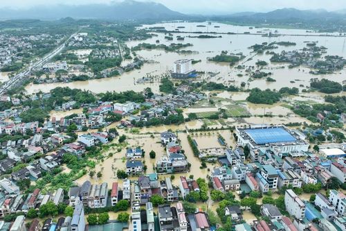 Nhiều khu vực TP Tuyên Quang chìm trong biển nước