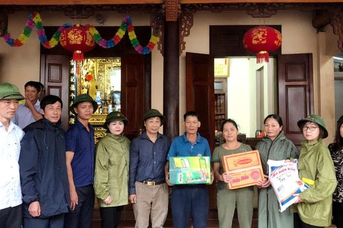 Huyện Đan Phượng: chăm lo, hỗ trợ kịp thời cho người dân vùng ngập úng