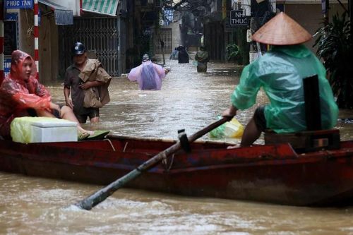 Mưa chồng lên lũ, Hà Nội gồng mình chống đỡ