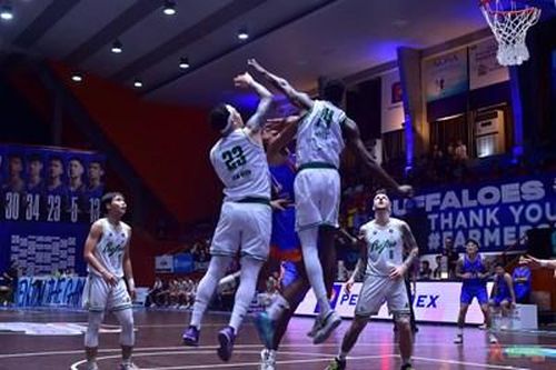 Cantho Catfish giành chiến thắng cuối cùng của vòng bảng trước Hanoi Buffaloes