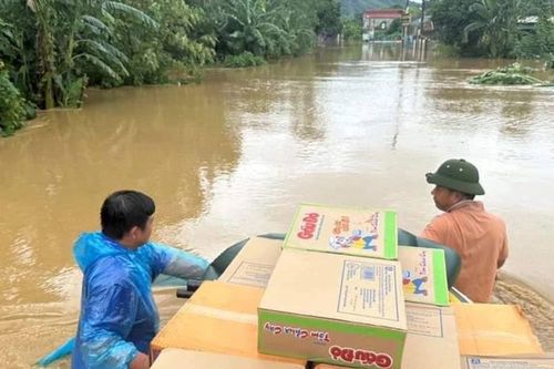 Dốc sức cứu hộ - cứu trợ trong trận lũ lịch sử