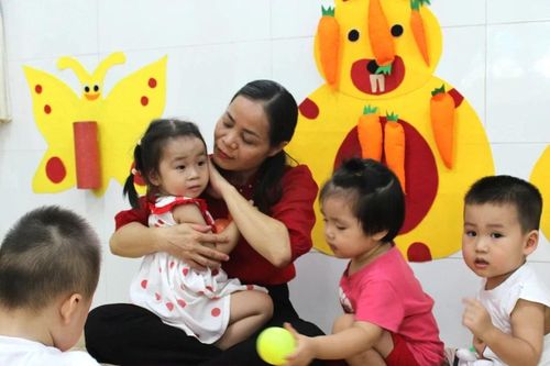 Chống 'sốc' cho trẻ mầm non