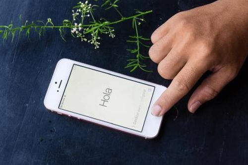 Cách khởi động lại iPhone khi bị treo máy nhanh chóng