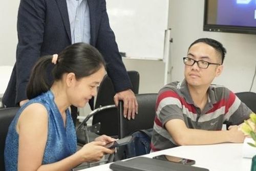 'Cơn sốt' học AI tại Việt Nam, đến mẹ bỉm sữa cũng quan tâm tìm hiểu