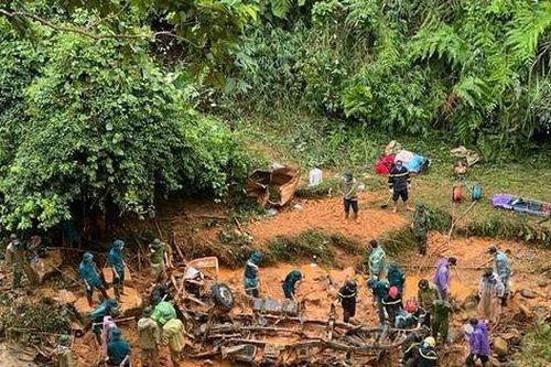 Tìm thấy thi thể 15 nạn nhân trong vụ sạt lở cuốn nhiều xe ở Cao Bằng