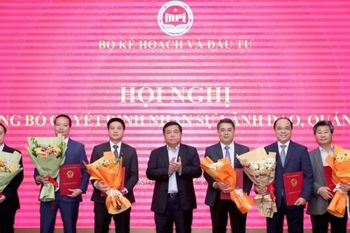 Bổ nhiệm nhiều lãnh đạo cục, vụ thuộc Bộ Kế hoạch và Đầu tư