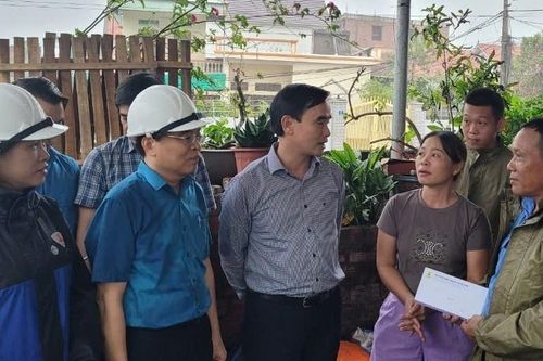 TKV hỗ trợ gia đình người lao động chịu thiệt hại do bão số 3