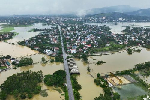 Hà Nội: Cấm phương tiện thủy lưu thông trên nhiều sông, suối