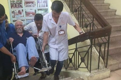 Nước sông Hồng dâng cao, Hà Nội sơ tán khẩn cấp hơn 1.000 người dân trong đêm