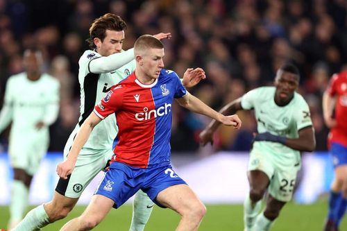 Man Utd đau đầu vì tuyến giữa, nhắm đến hai tài năng trẻ đầy triển vọng