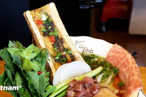 Mô hình quán bar phở đầu tiên ở Thành phố Hồ Chí Minh