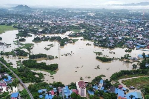 Thái Nguyên nỗ lực thông xe các tuyến giao thông ách tắc do mưa bão