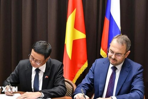 Việt Nam-Nga thúc đẩy hợp tác giáo dục và khoa học-công nghệ
