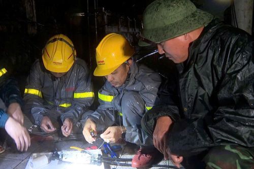 Phủ sóng di động trong đêm, phục vụ cứu nạn tại Làng Nủ, Lào Cai